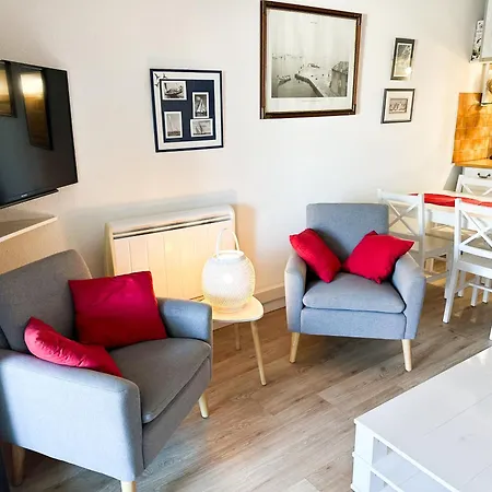 Port 2/4 Pers Avec Grande Terrasse Apartment Grimaud